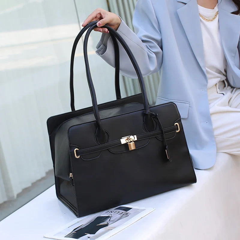 Chic Comfort Pet Travel Bag - Yappyboo 